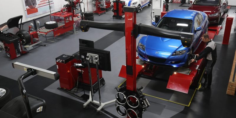 Thanya Al Jazeera Auto Workshop equipments